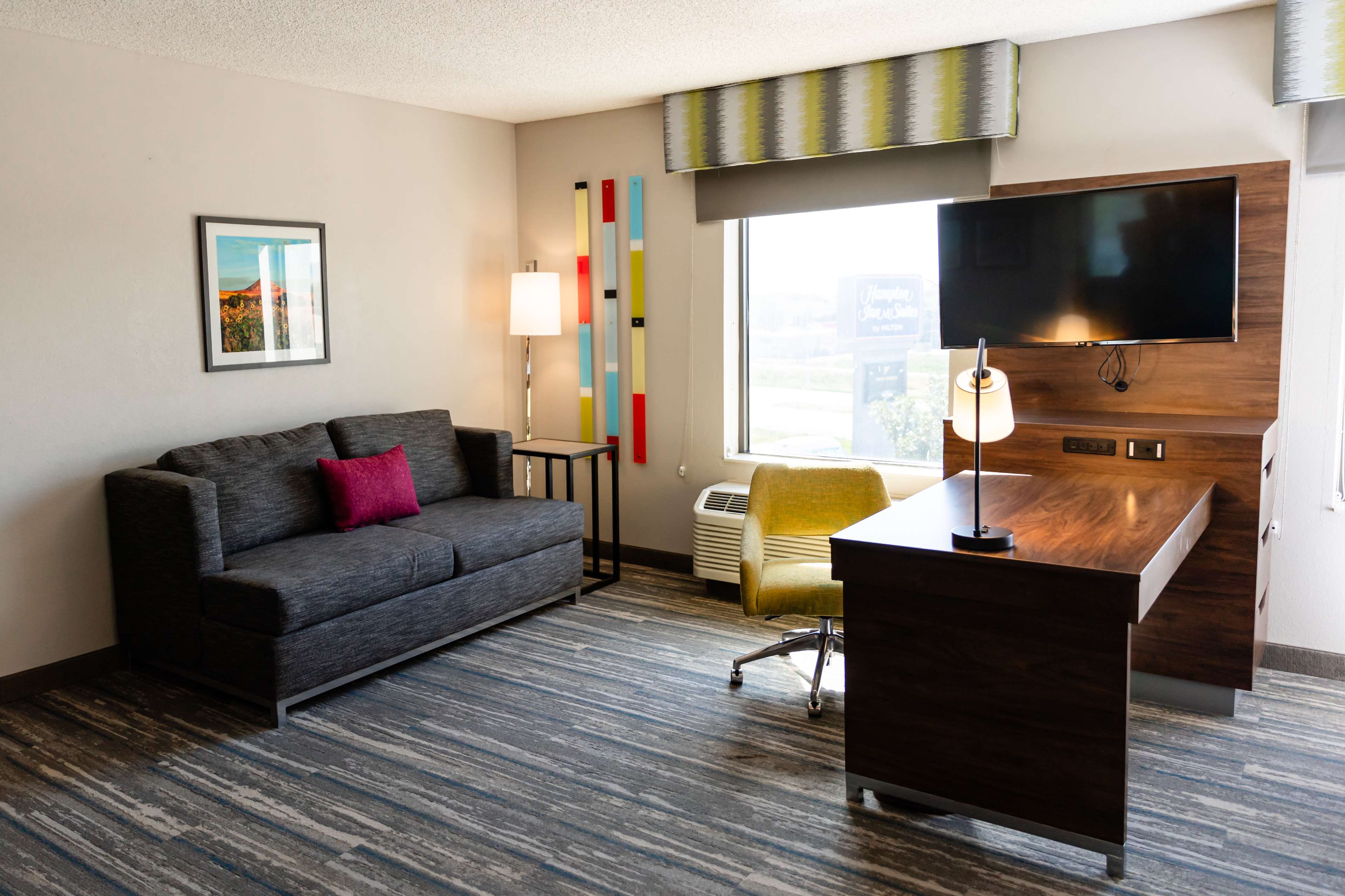 Hampton Inn & Suites Scottsbluff-Conference Center Room Type - 1 KING STE WHIRLPL NONSMOK