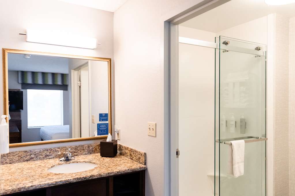 Hampton Inn & Suites Scottsbluff-Conference Center - Tap to explore photos