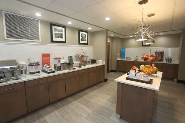 Restaurant - Hampton Inn Owego