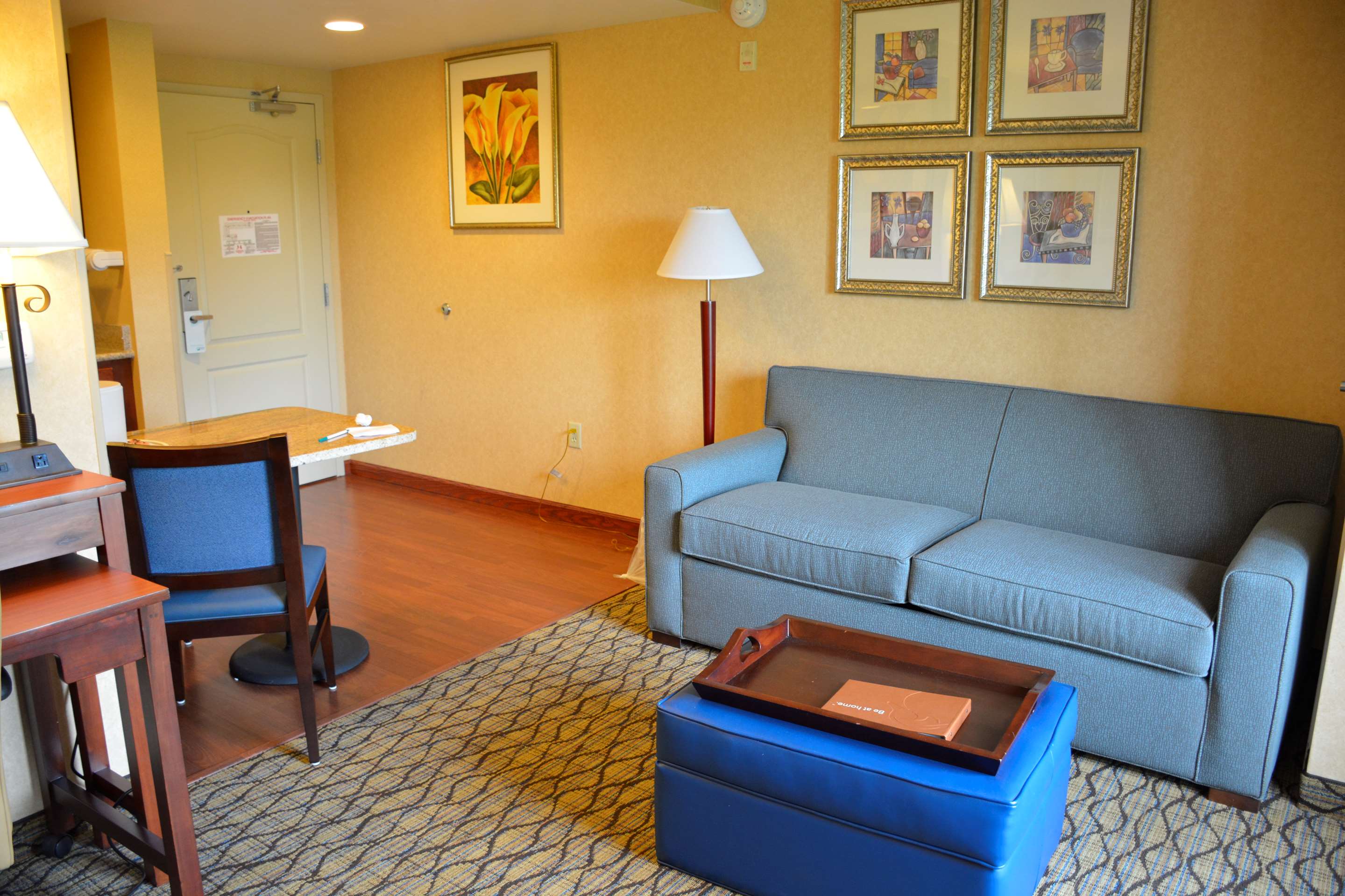 Guest room