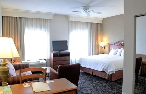  - Hampton Inn & Suites Pelham - I-65, Exit 246