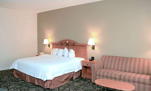  - Hampton Inn & Suites Pelham - I-65, Exit 246