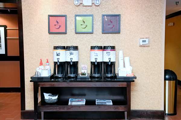 Restaurant - Hampton Inn & Suites Pelham - I-65, Exit 246