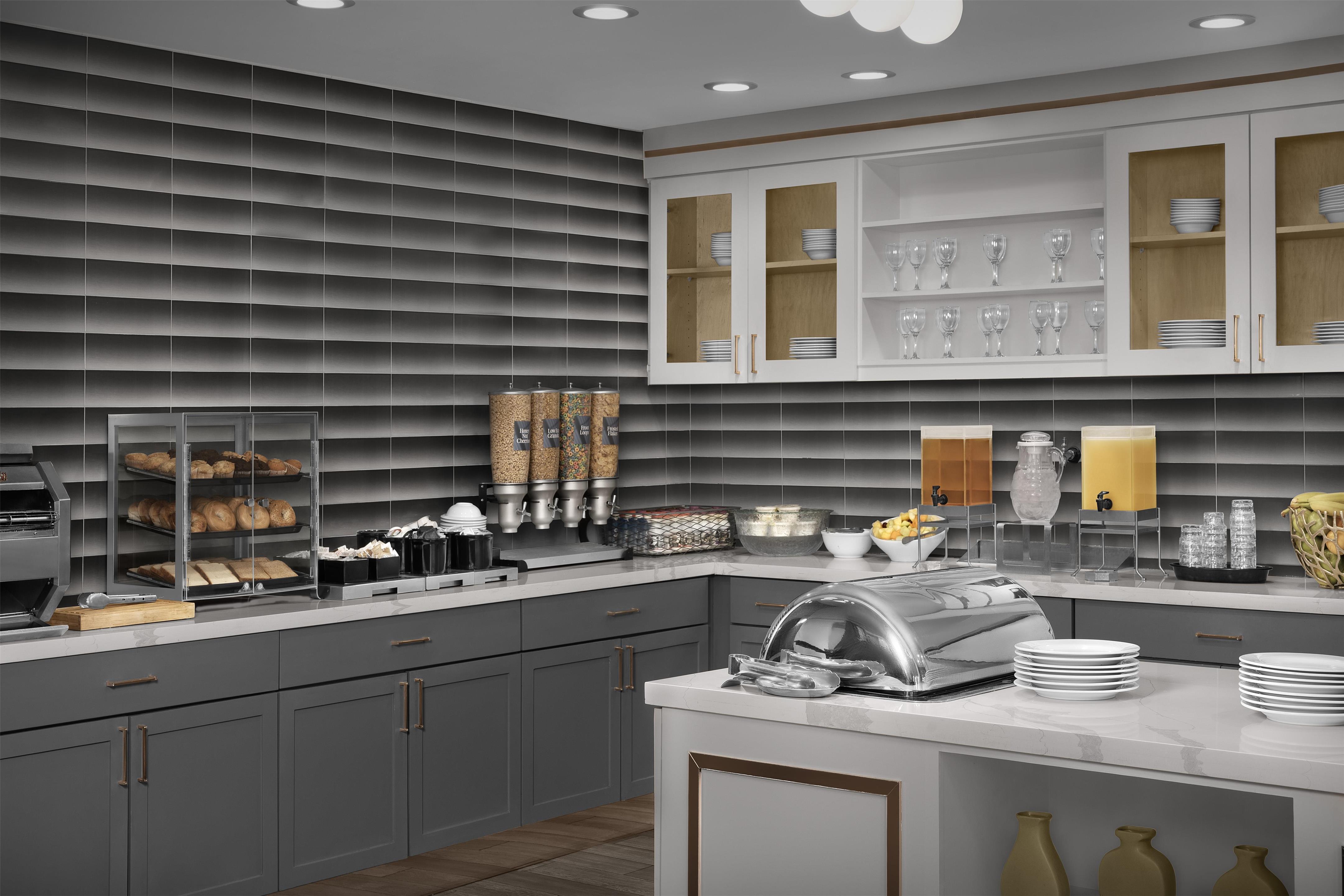 Breakfast Area | Homewood Suites by Hilton Birmingham-SW-Riverchase-Galleria