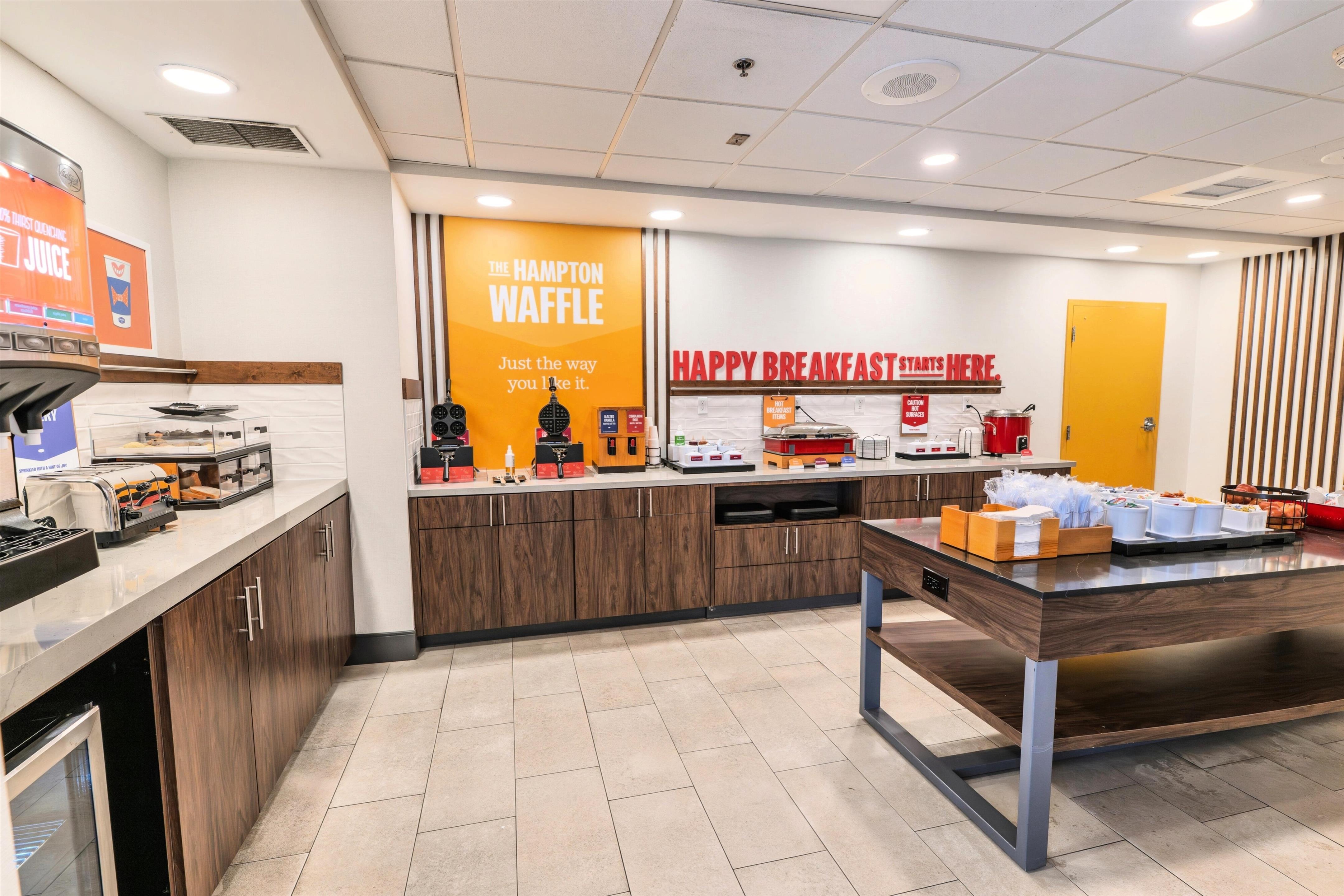 Breakfast Area | Hampton Inn Jasper
