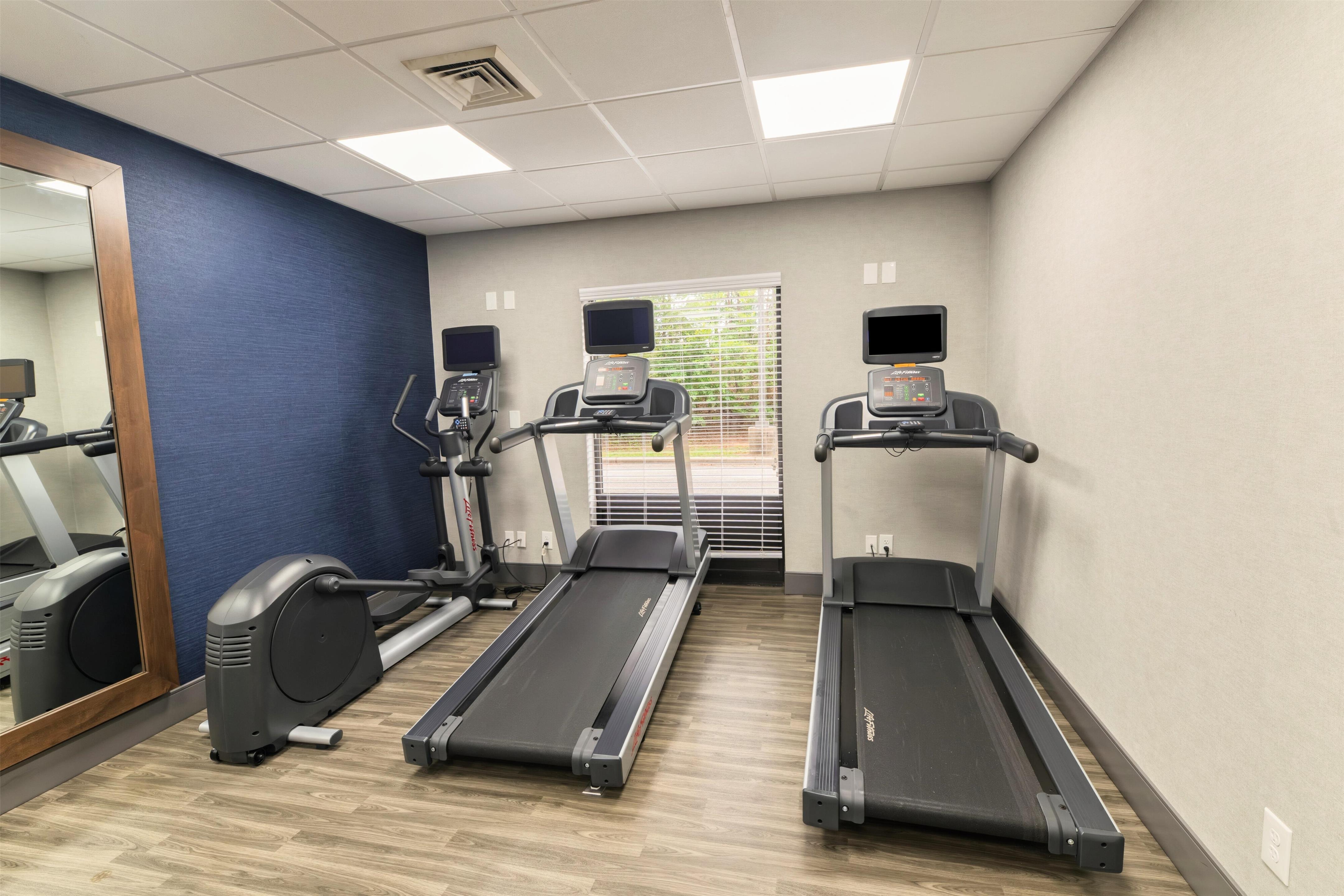 Health club fitness center gym | Hampton Inn Jasper