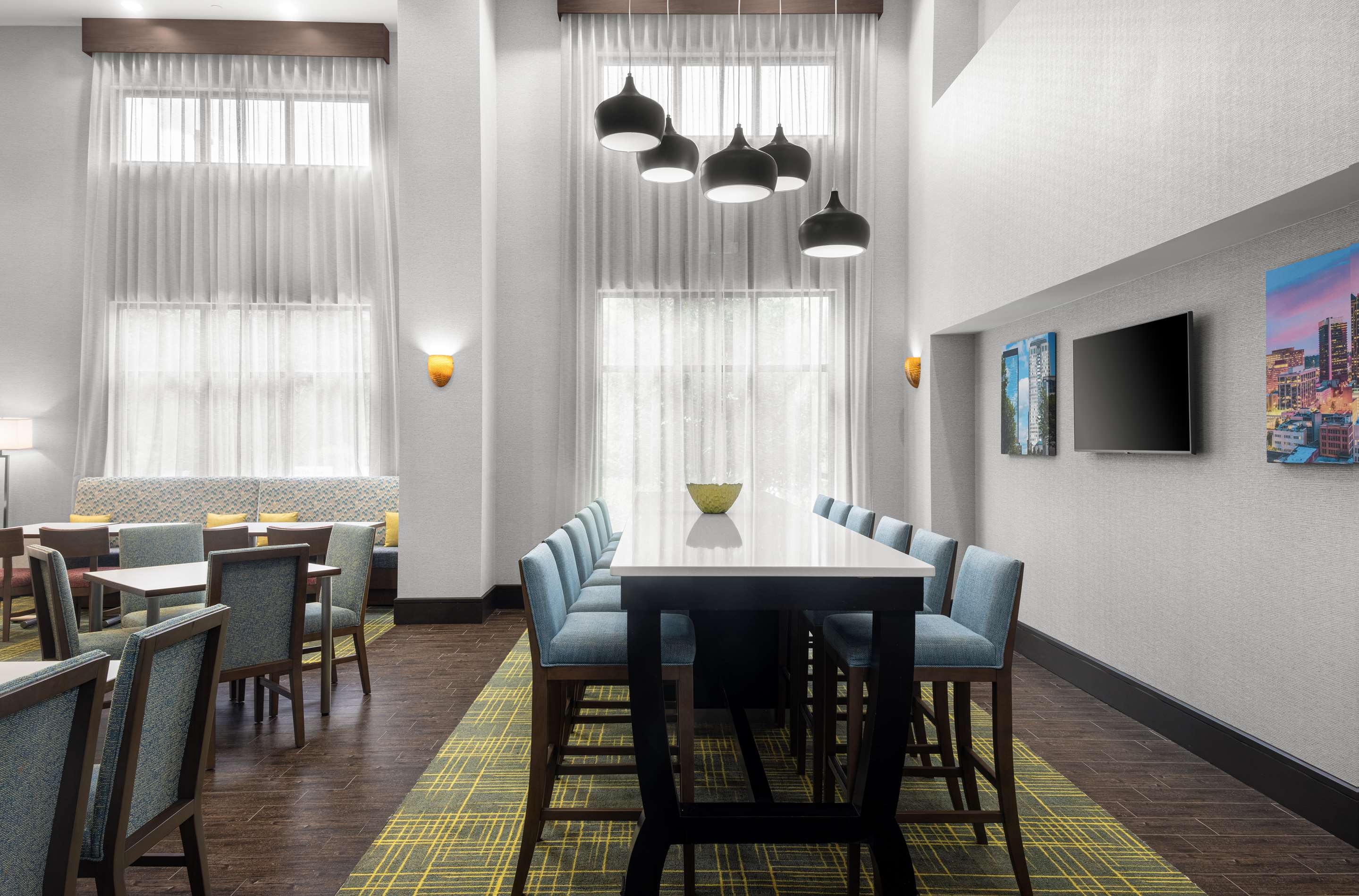 Lobby | Hampton Inn & Suites Birmingham/280 East-Eagle Point