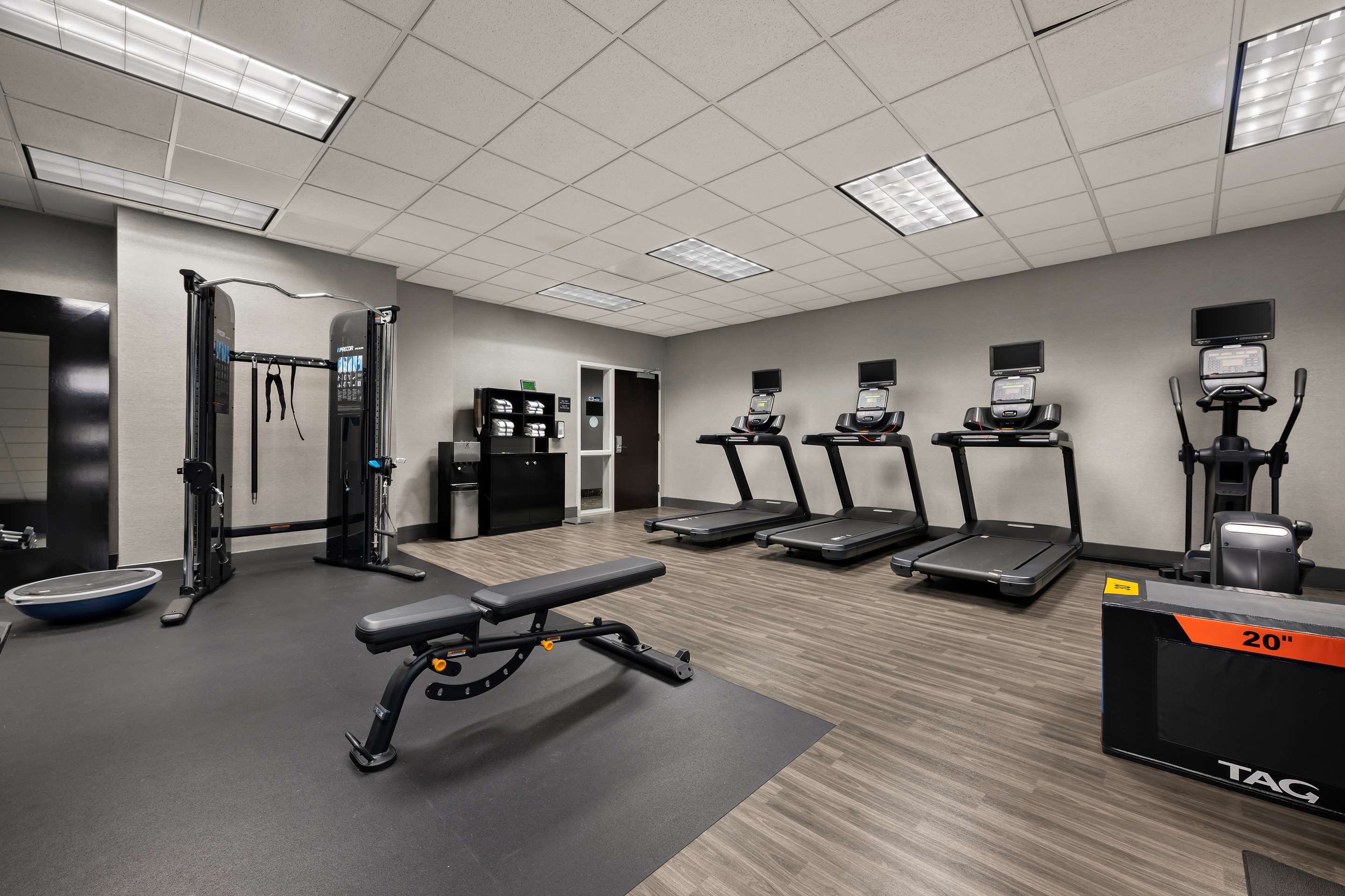 Health club fitness center gym | Hampton Inn Birmingham Leeds
