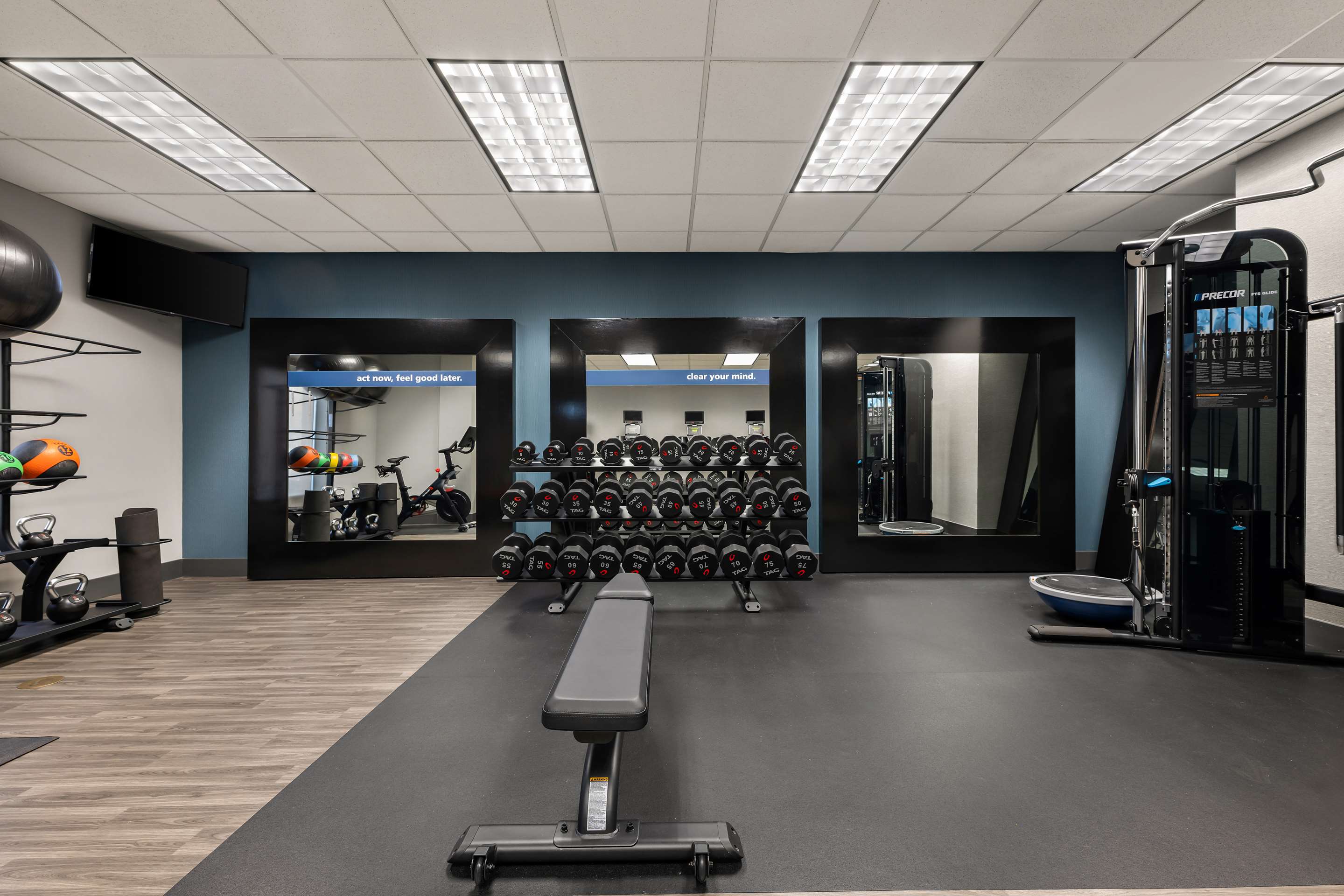 Health club fitness center gym | Hampton Inn Birmingham Leeds