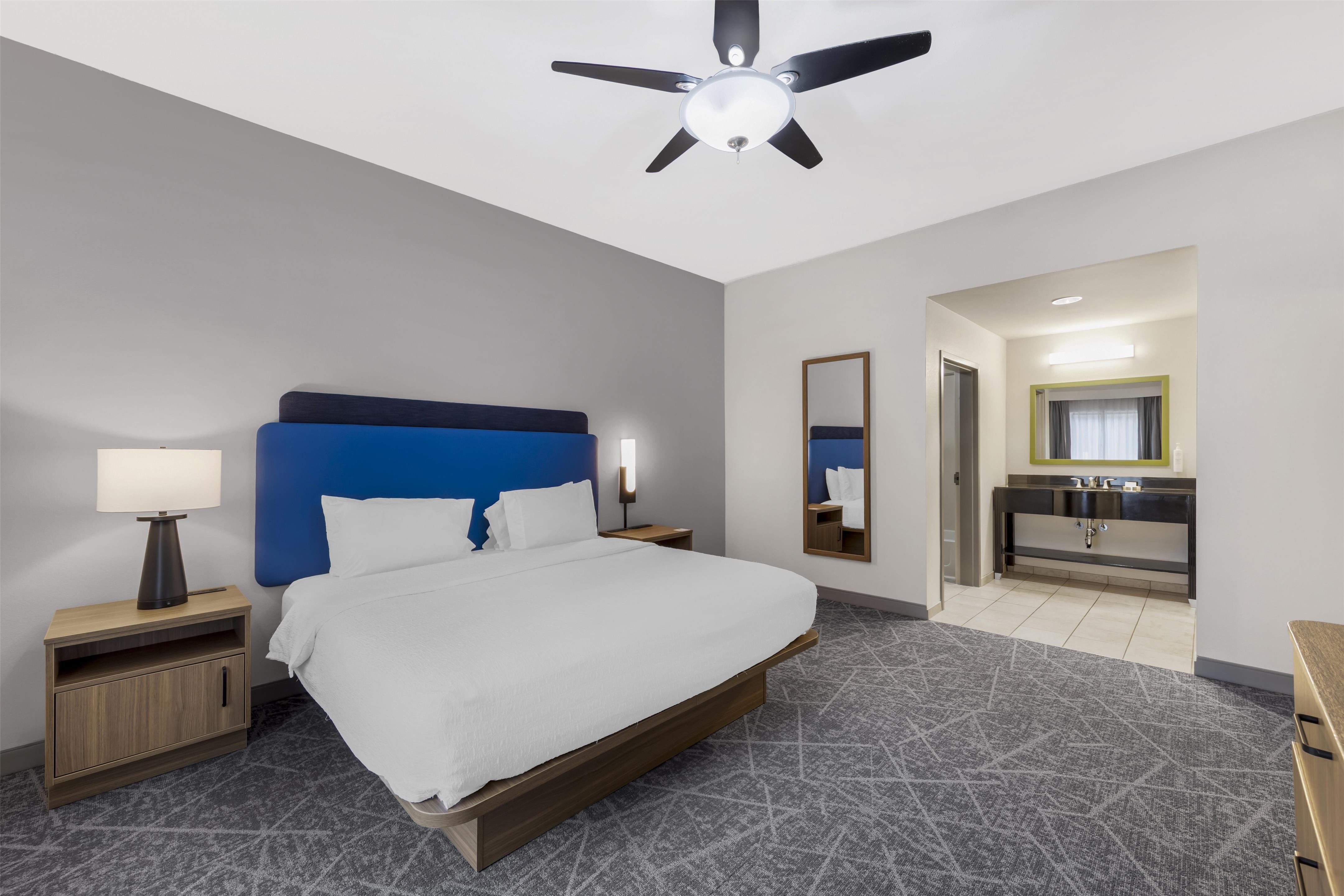 Guest room