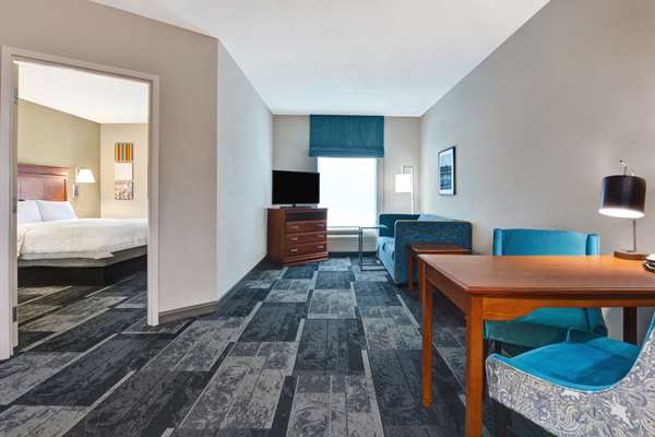  - Hampton Inn & Suites Hoover - I-459, Exits 13 & 13A