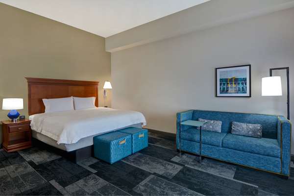  - Hampton Inn & Suites Hoover - I-459, Exits 13 & 13A