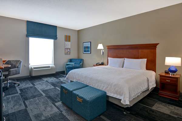  - Hampton Inn & Suites Hoover - I-459, Exits 13 & 13A