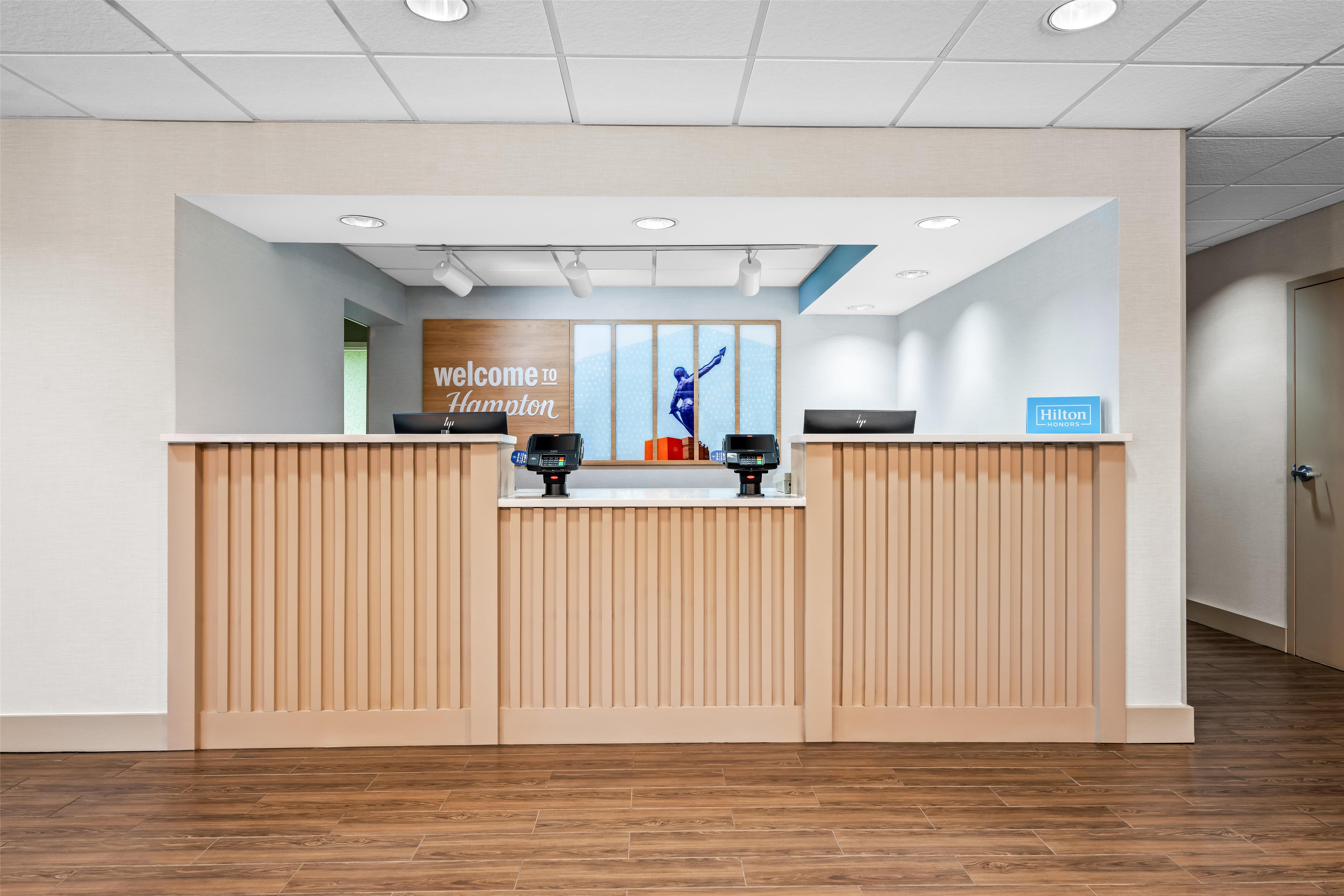 Reception | Hampton Inn Birmingham-Trussville