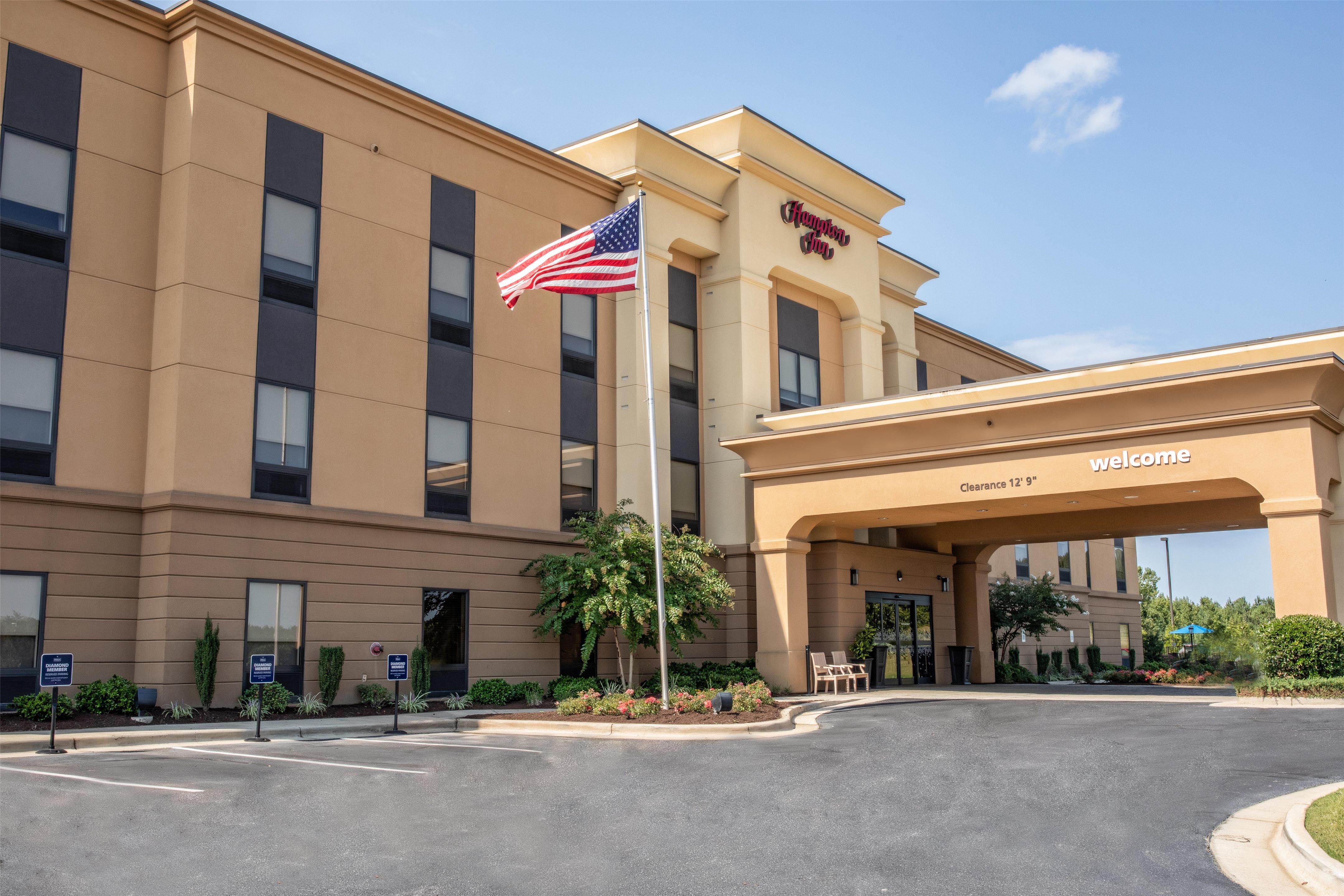 Exterior | Hampton Inn Winfield