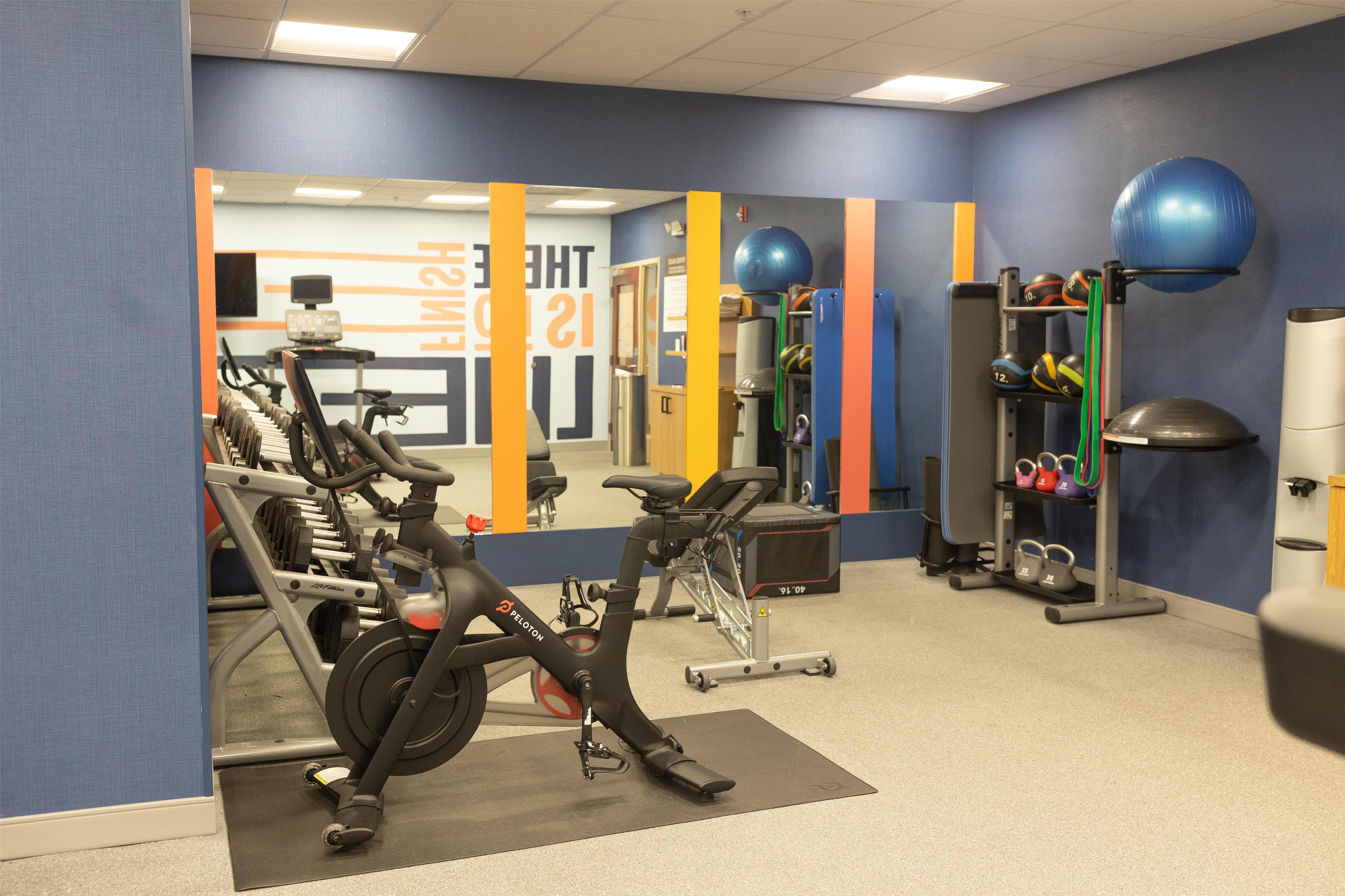 Health club fitness center gym | Hampton Inn Winfield