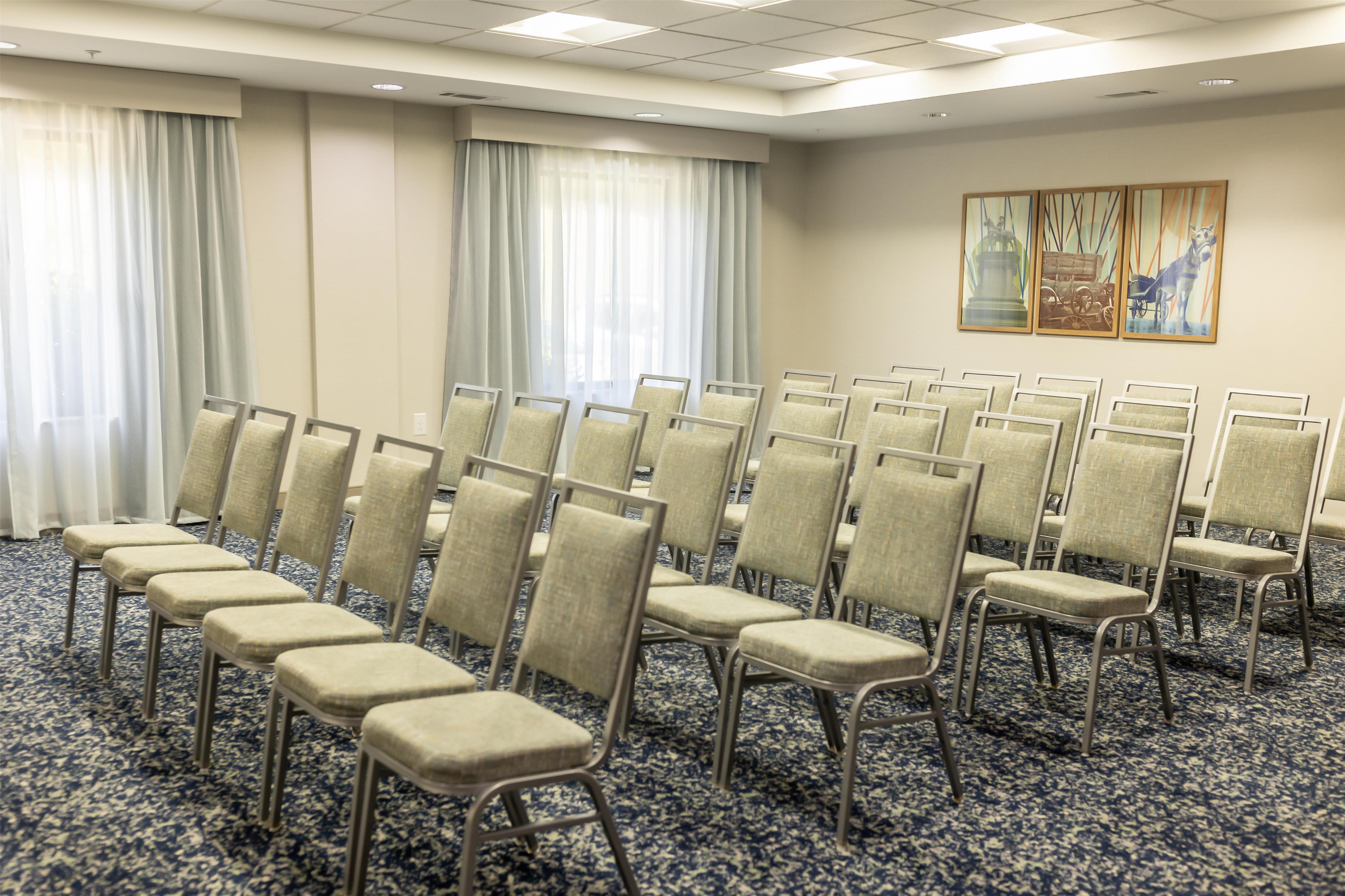 Meeting Room | Hampton Inn Winfield