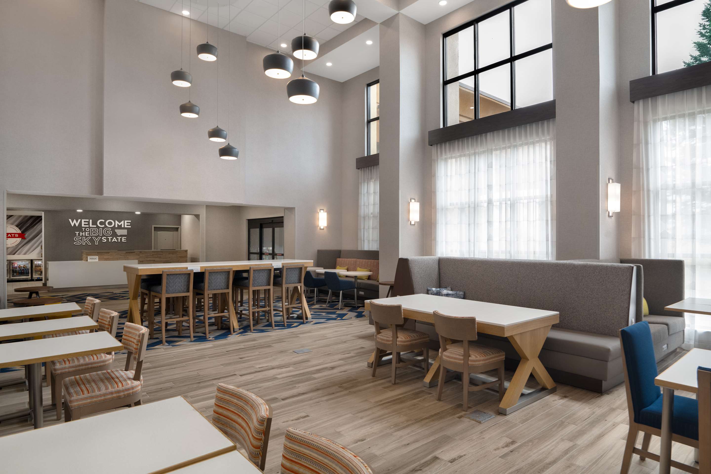 Breakfast Area | Hampton Inn & Suites Billings West I-90