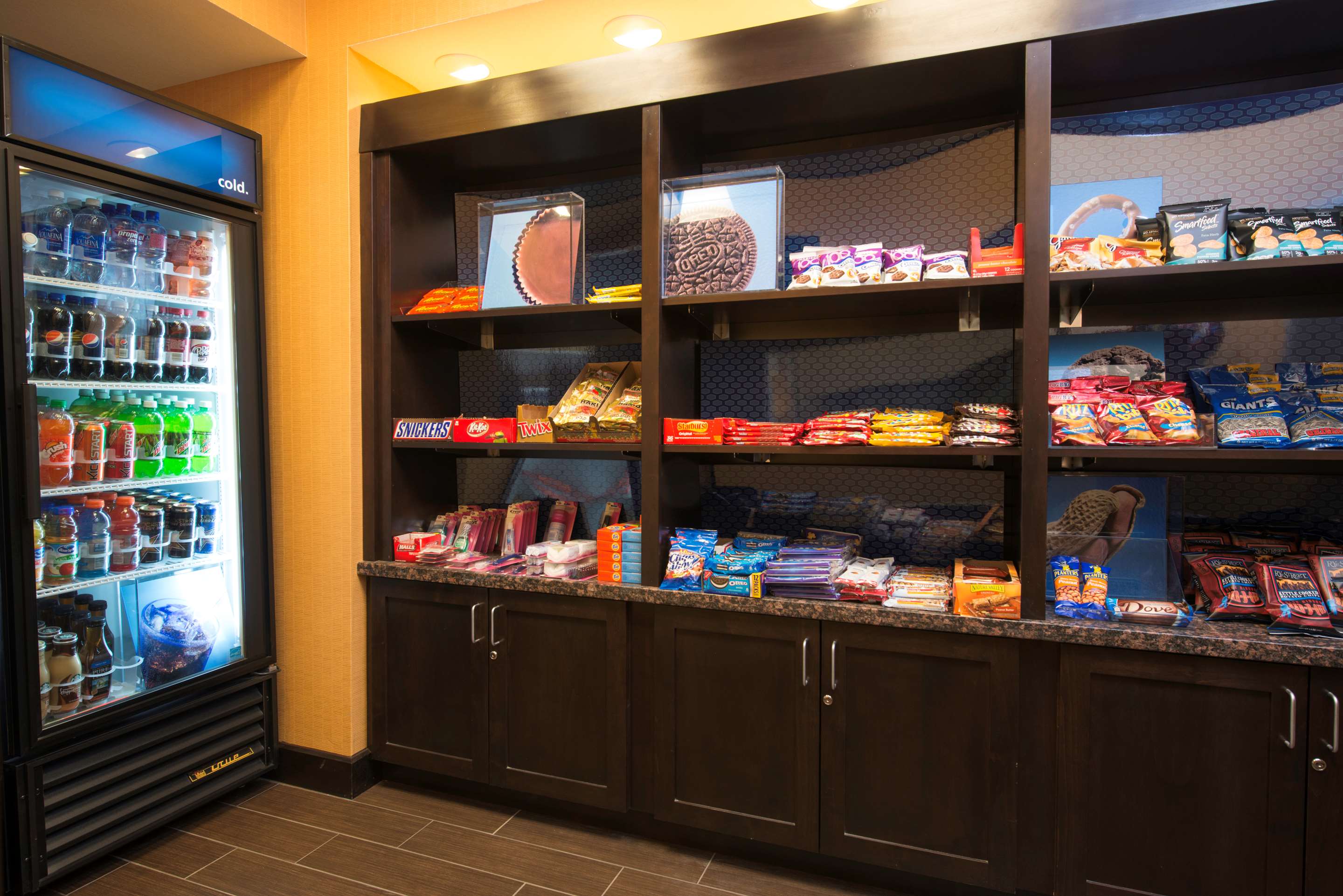 Restaurant | Hampton Inn & Suites Bismarck Northwest