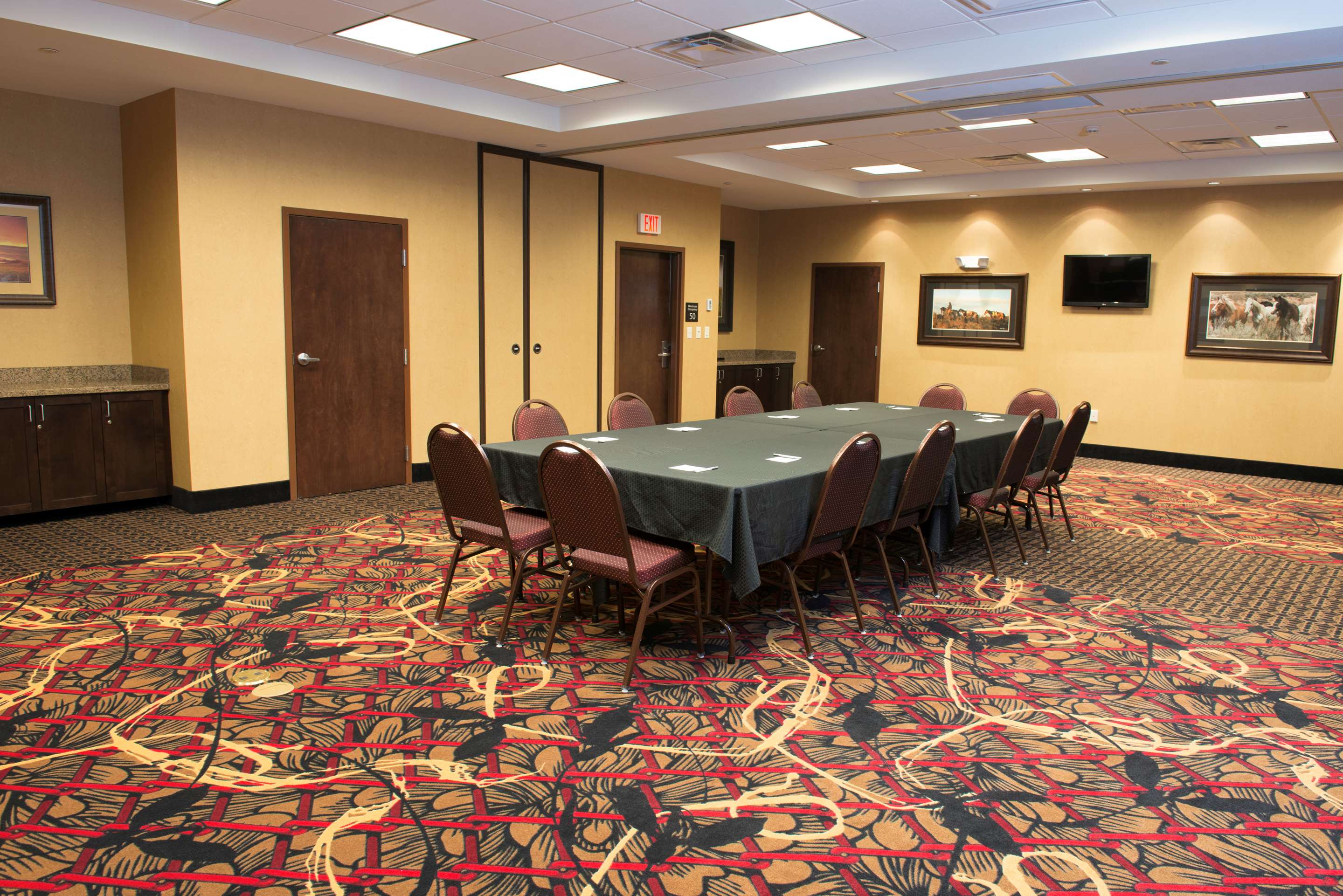 Meeting Room | Hampton Inn & Suites Bismarck Northwest