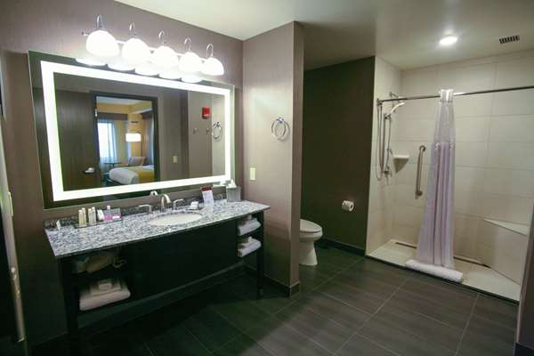  - DoubleTree by Hilton Hotel Bemidji
