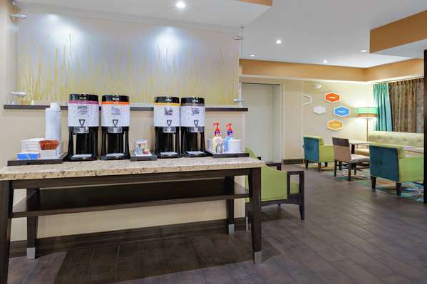 Restaurant - Hampton Inn Bakersfield