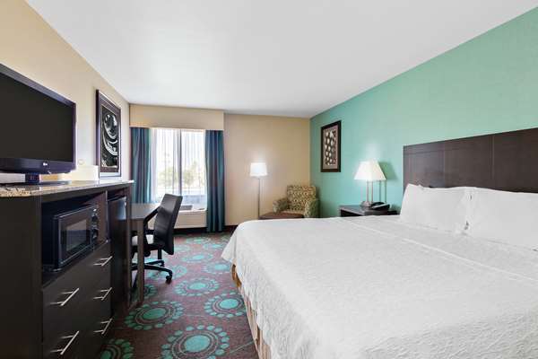  - Hampton Inn Bakersfield