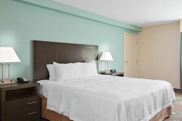  - Hampton Inn Bakersfield