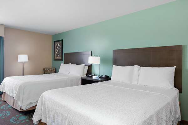  - Hampton Inn Bakersfield