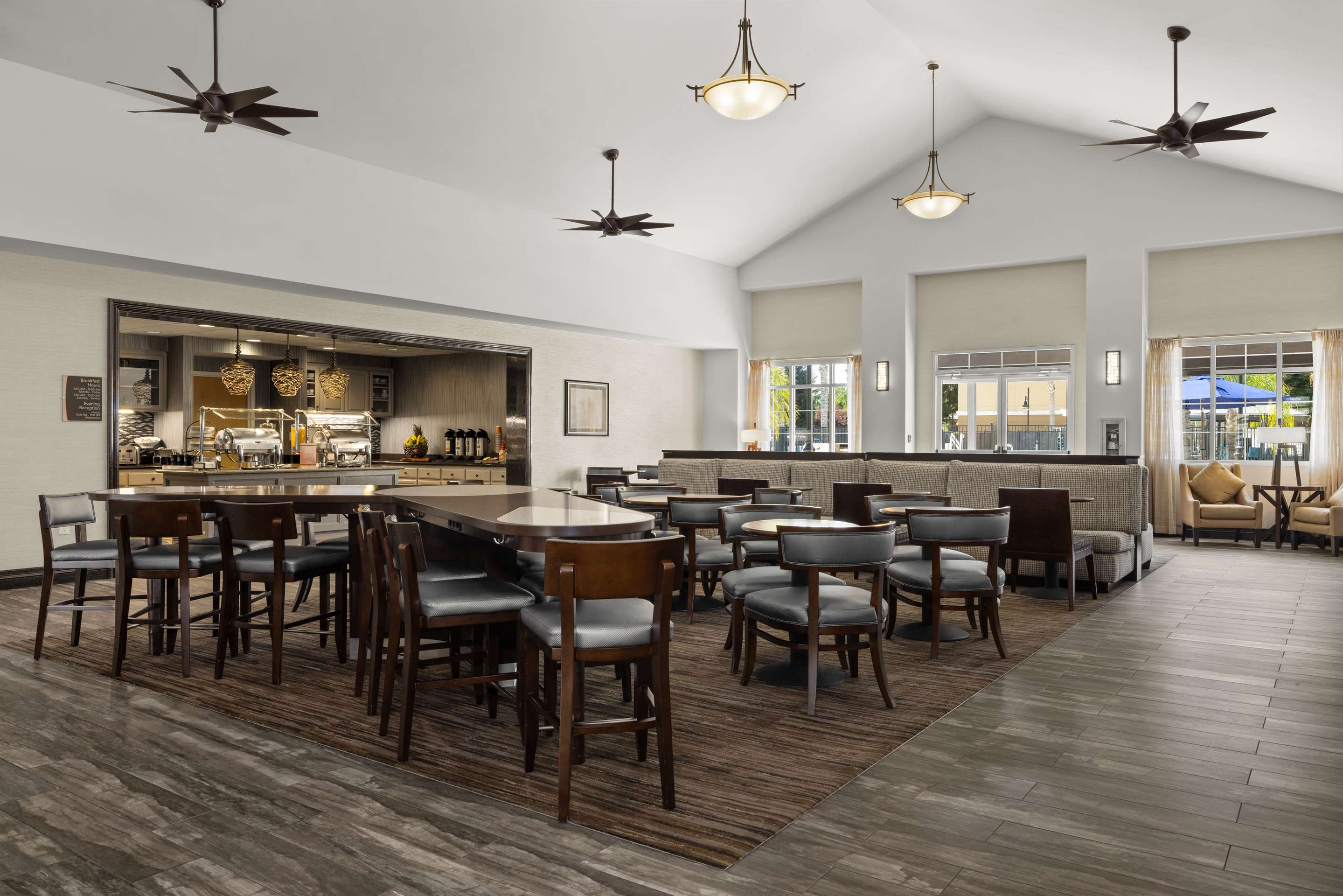Breakfast Area | Homewood Suites by Hilton Bakersfield