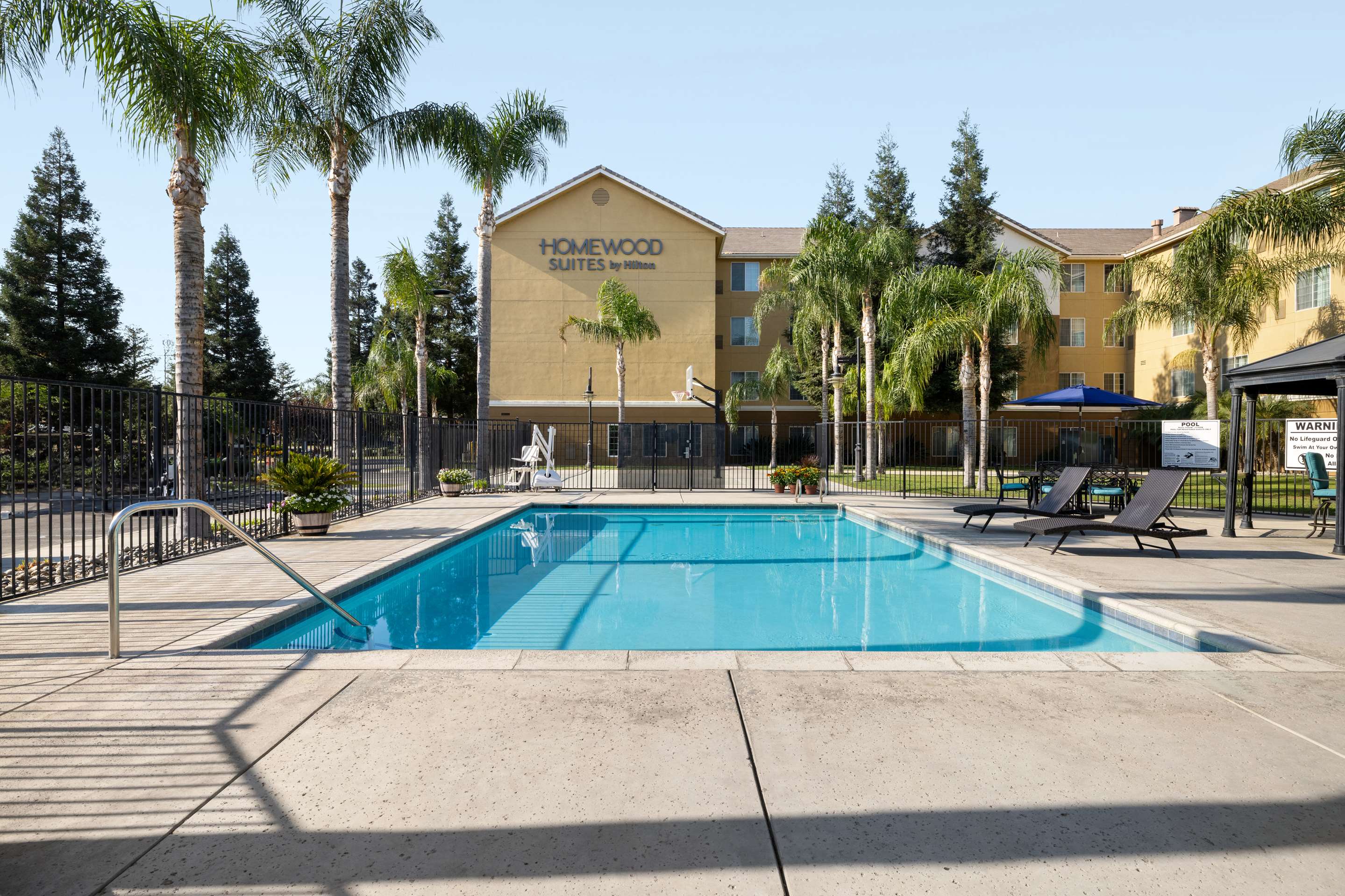 Pool | Homewood Suites by Hilton Bakersfield