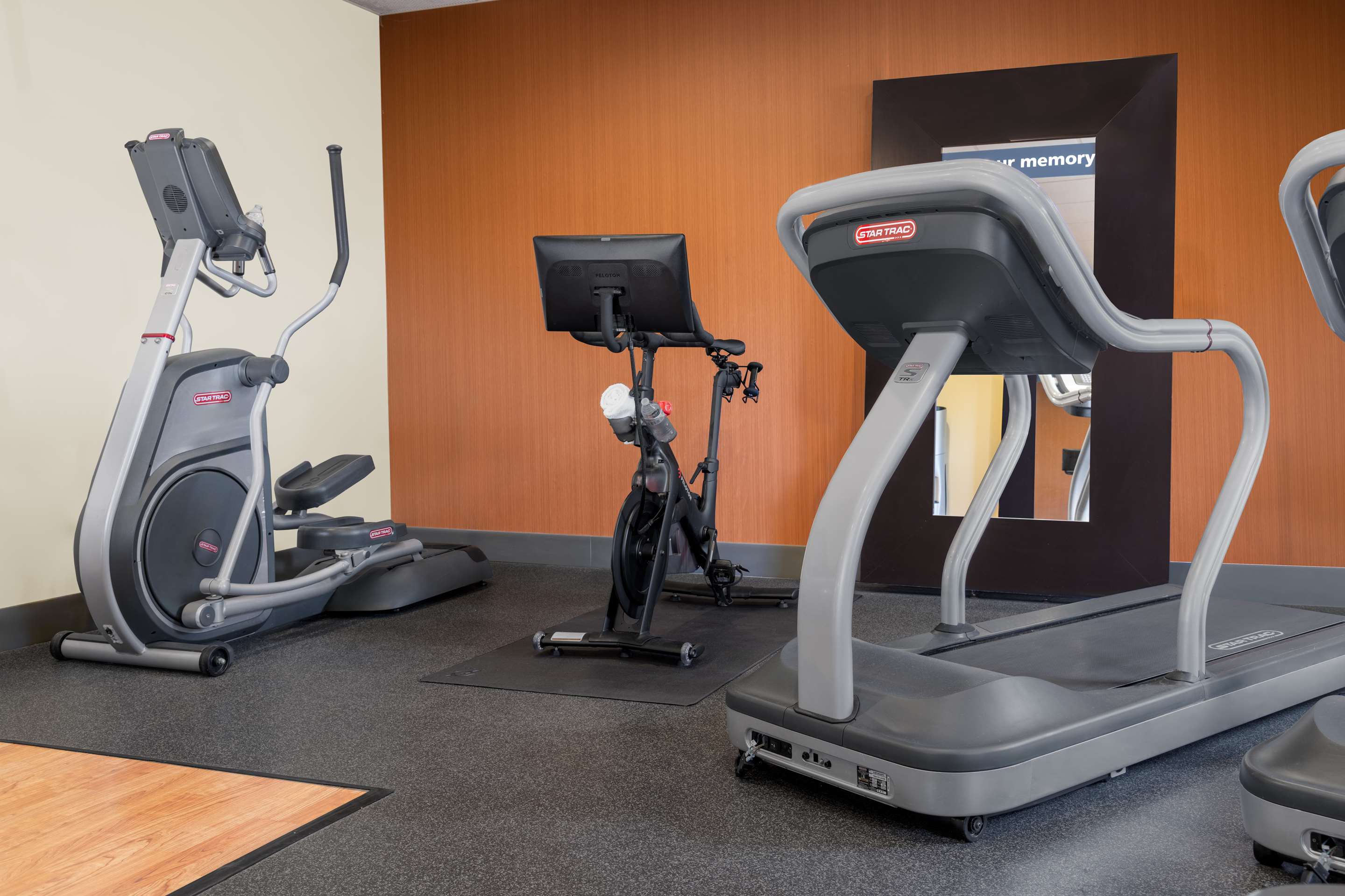 Health club fitness center gym | Hampton Inn & Suites Brookings