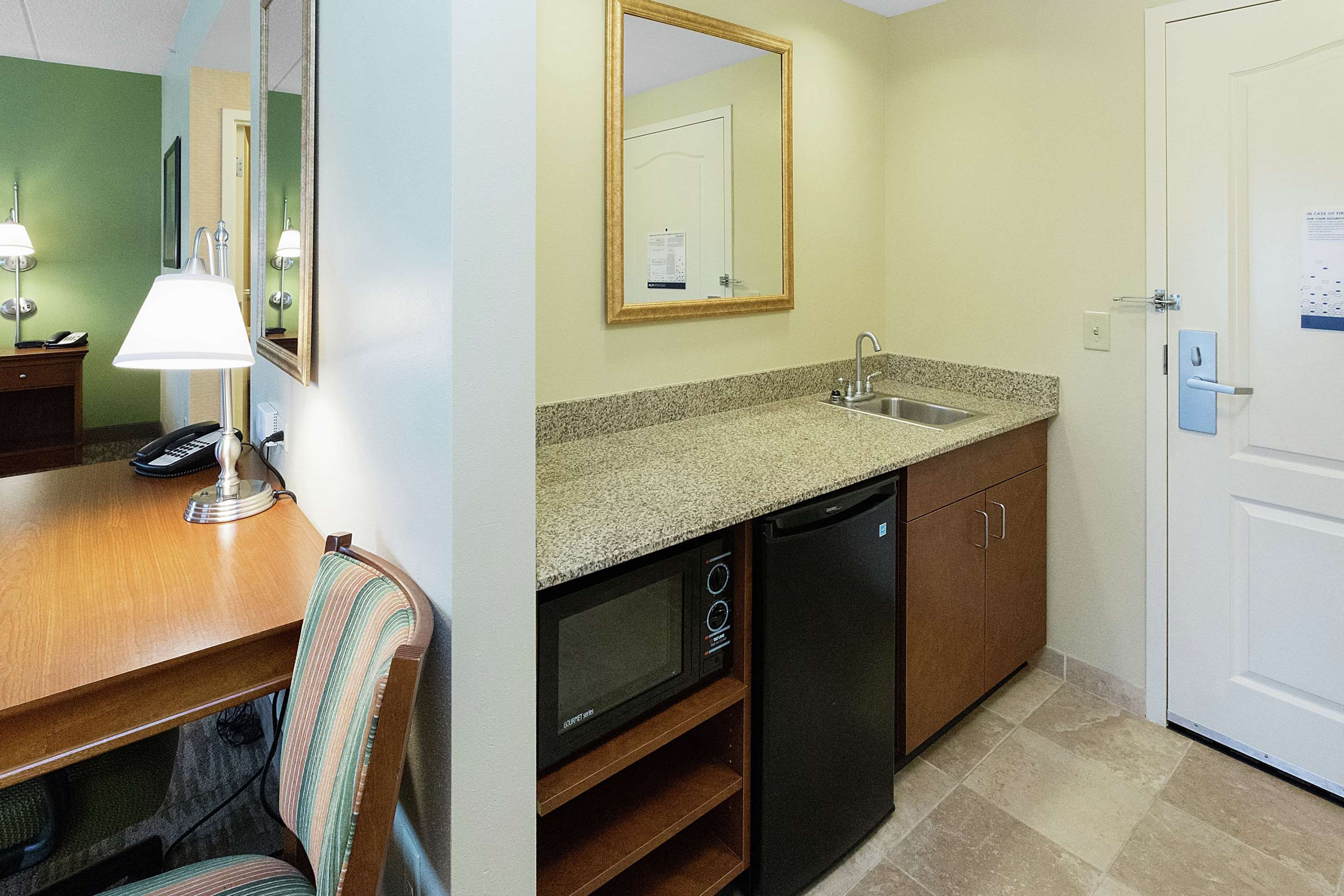 Guest room