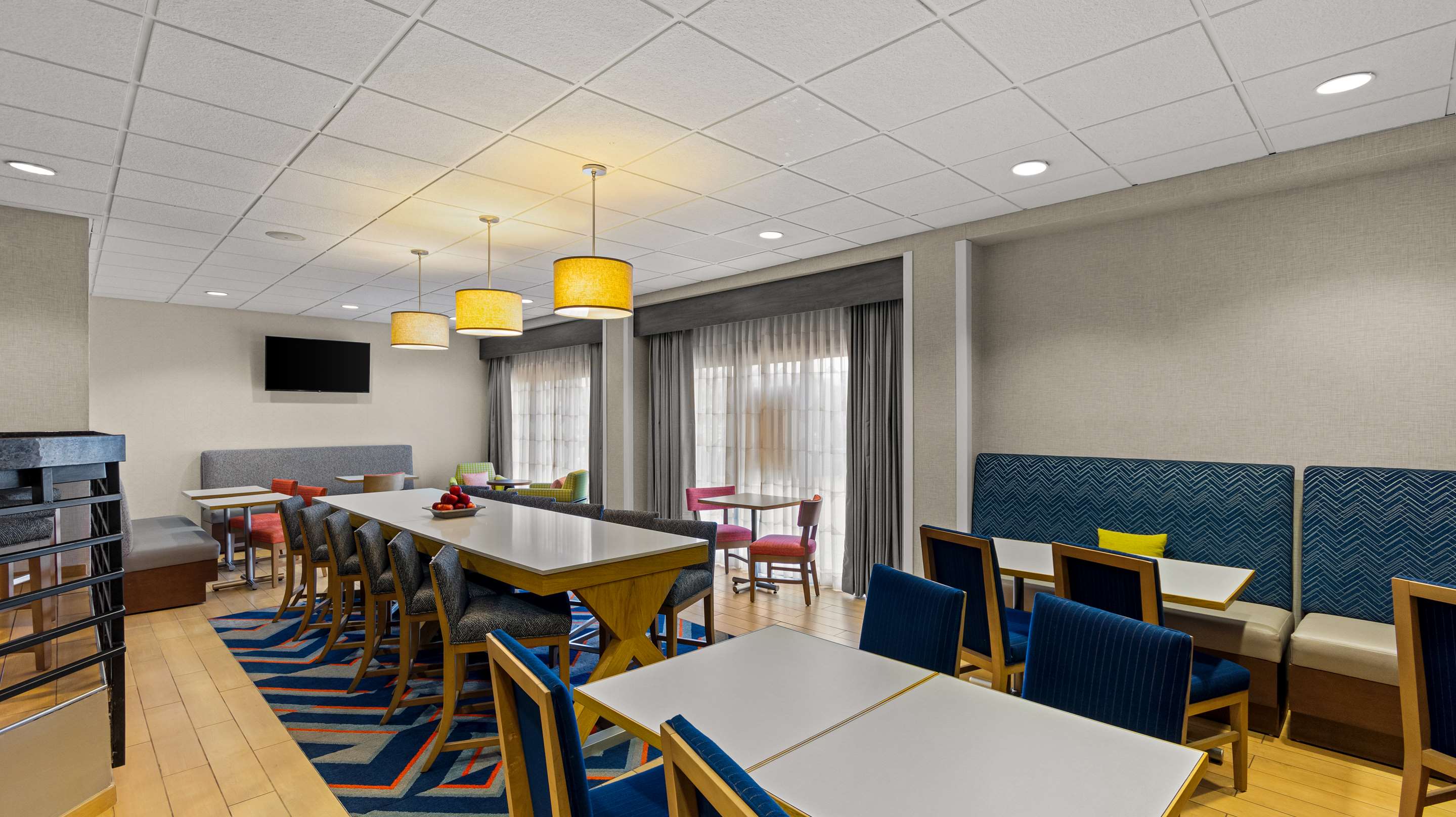Lobby | Hampton Inn Bloomington