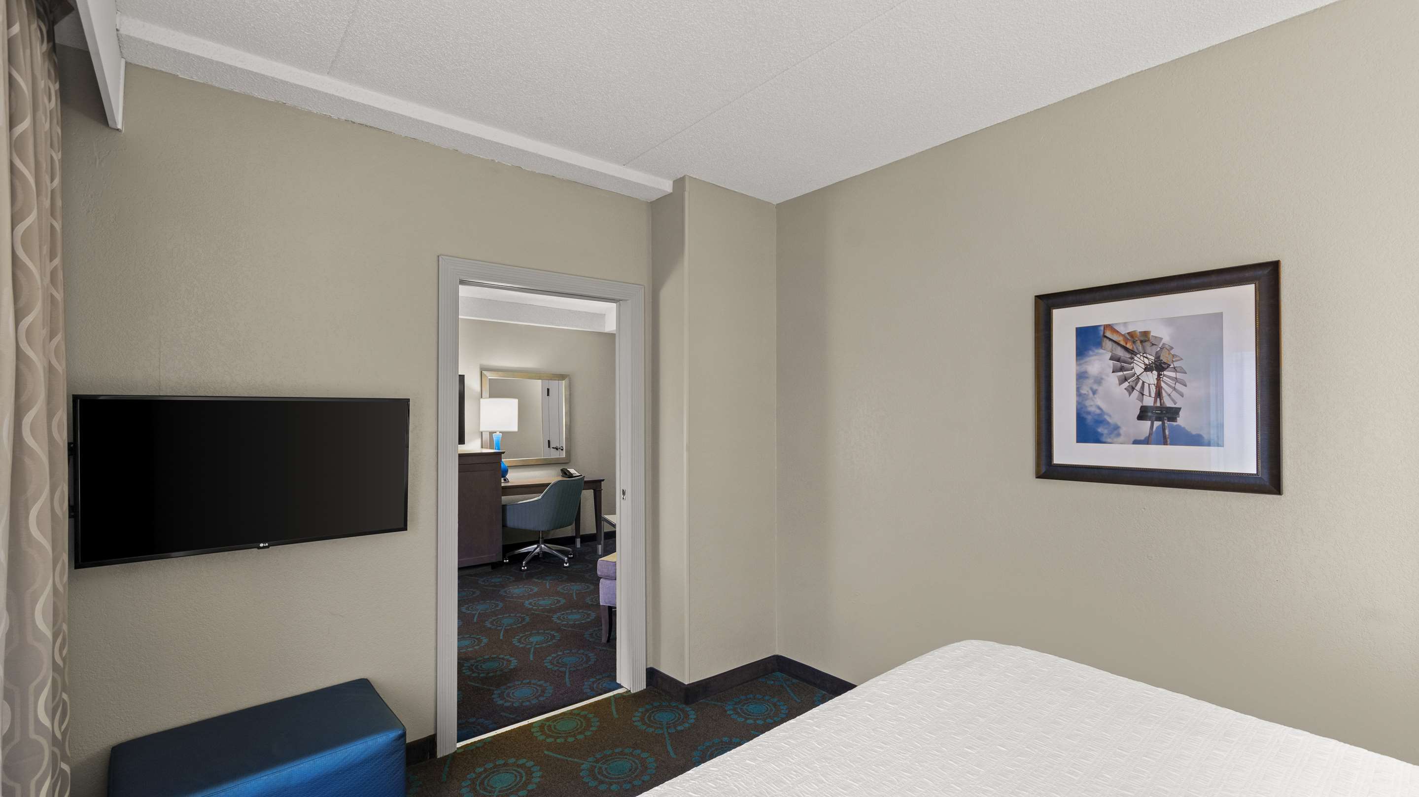 Guest room