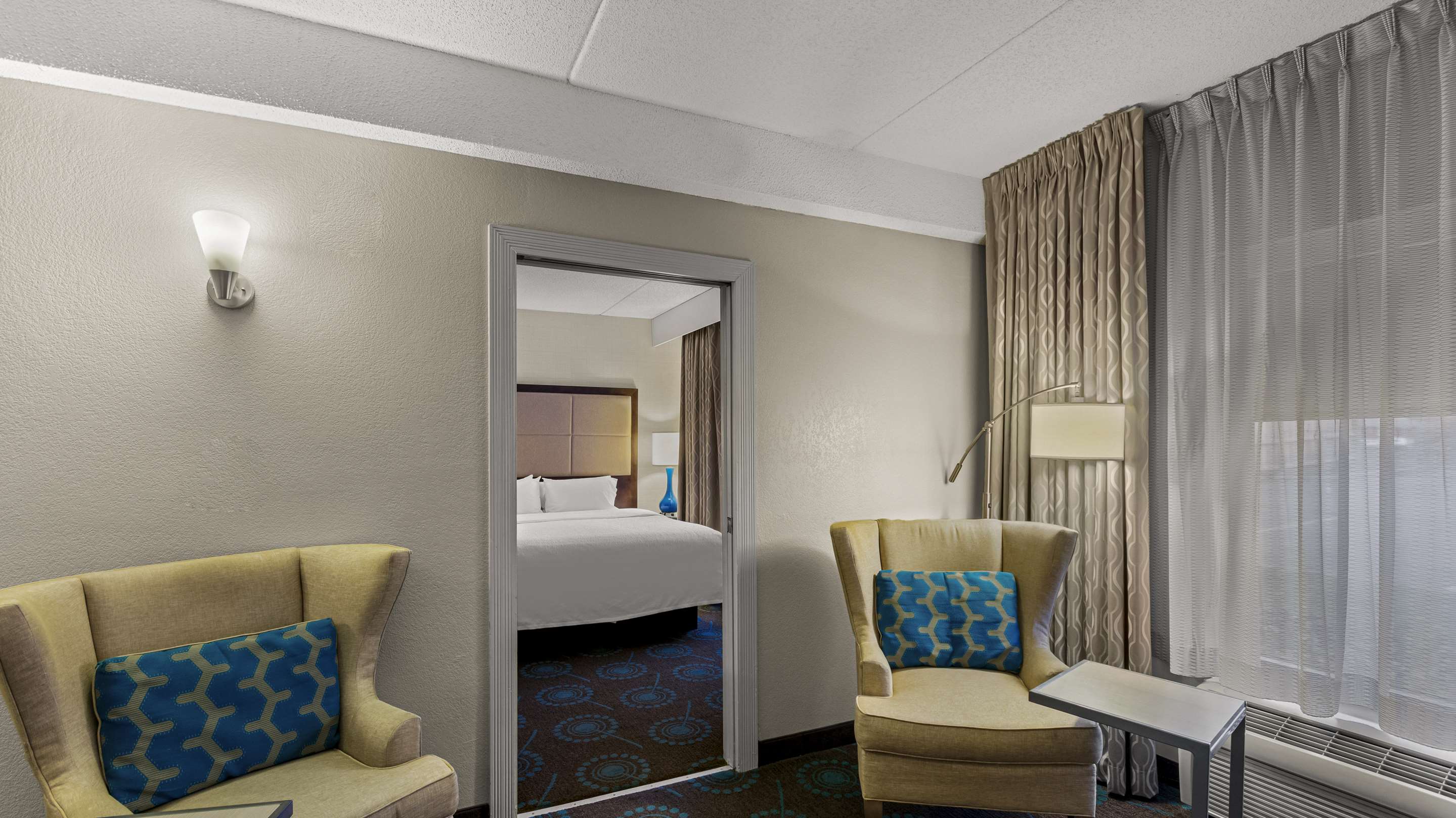 Guest room