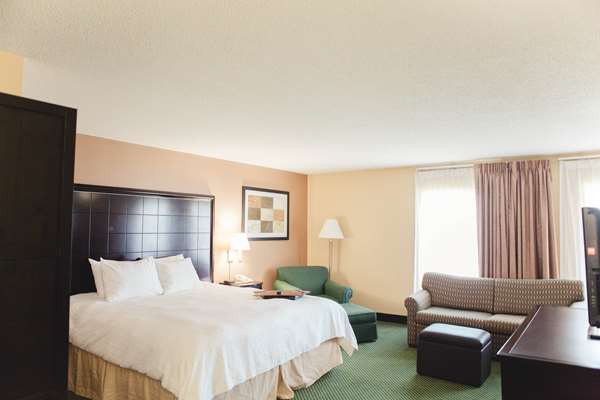  - Hampton Inn West Bloomington - I-55 & I-74, Exit 160