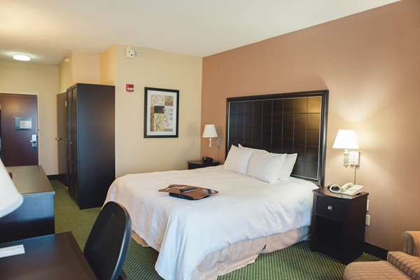  - Hampton Inn West Bloomington - I-55 & I-74, Exit 160