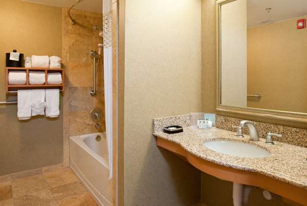  - Hampton Inn Brentwood - I-65, Exit 74
