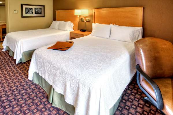  - Hampton Inn Brentwood - I-65, Exit 74
