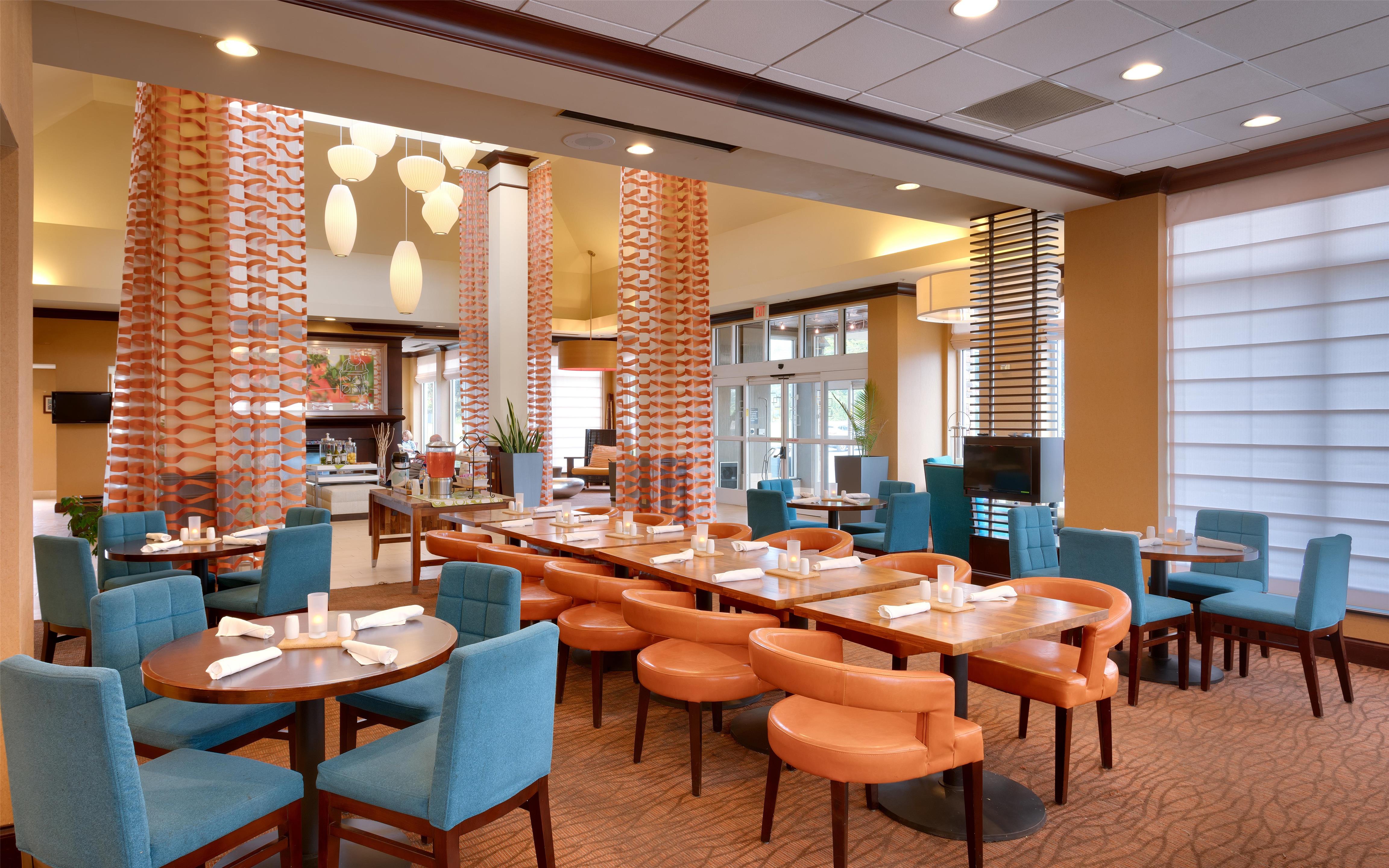 Lobby | Hilton Garden Inn Clarksville
