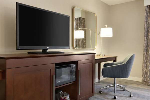  - Hampton Inn & Suites Downtown Nashville