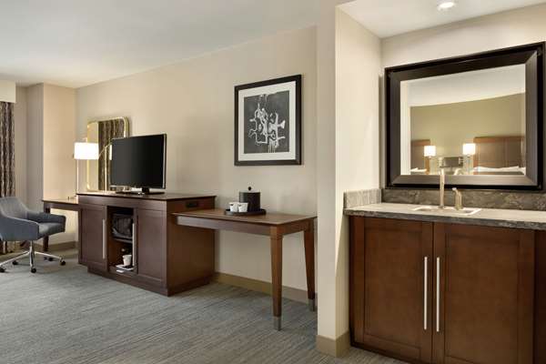  - Hampton Inn & Suites Downtown Nashville