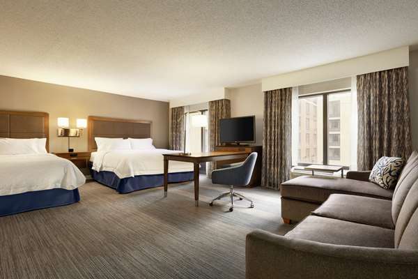  - Hampton Inn & Suites Downtown Nashville