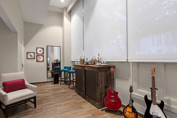  - Homewood Suites by Hilton Downtown Nashville