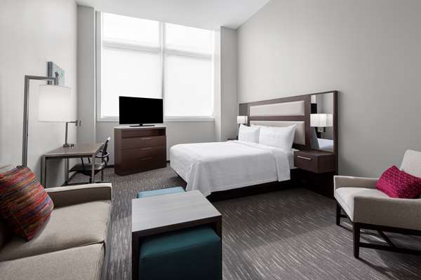  - Homewood Suites by Hilton Downtown Nashville