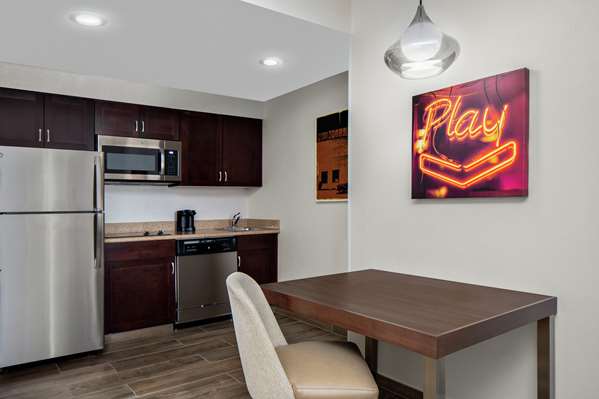  - Homewood Suites by Hilton Downtown Nashville