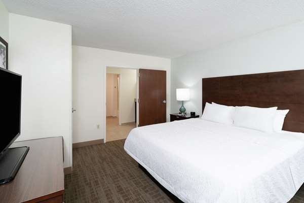  - Hampton Inn & Suites Franklin - I-65, Exit 68