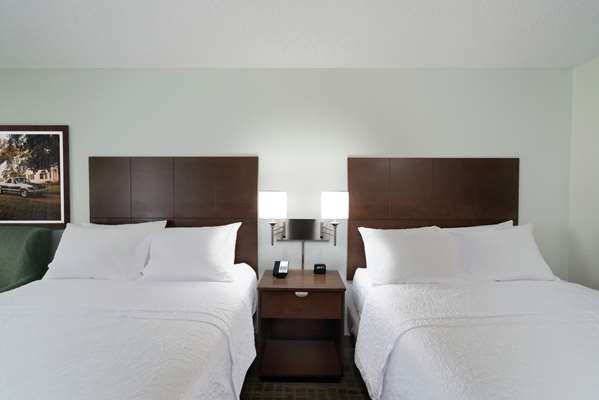  - Hampton Inn & Suites Franklin - I-65, Exit 68