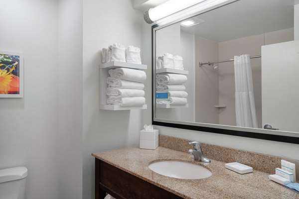  - Hampton Inn & Suites Franklin - I-65, Exit 68